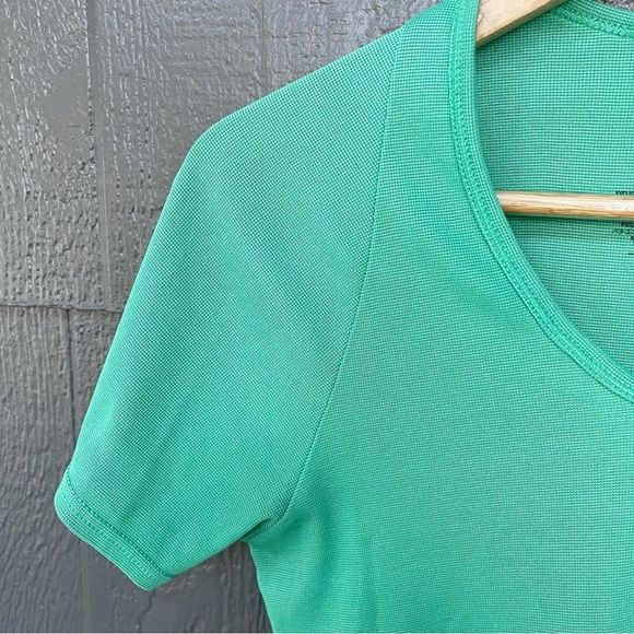 Women's Patagonia Teal Sea Green Active Performance Short Sleeve Top - Picture 5 of 8